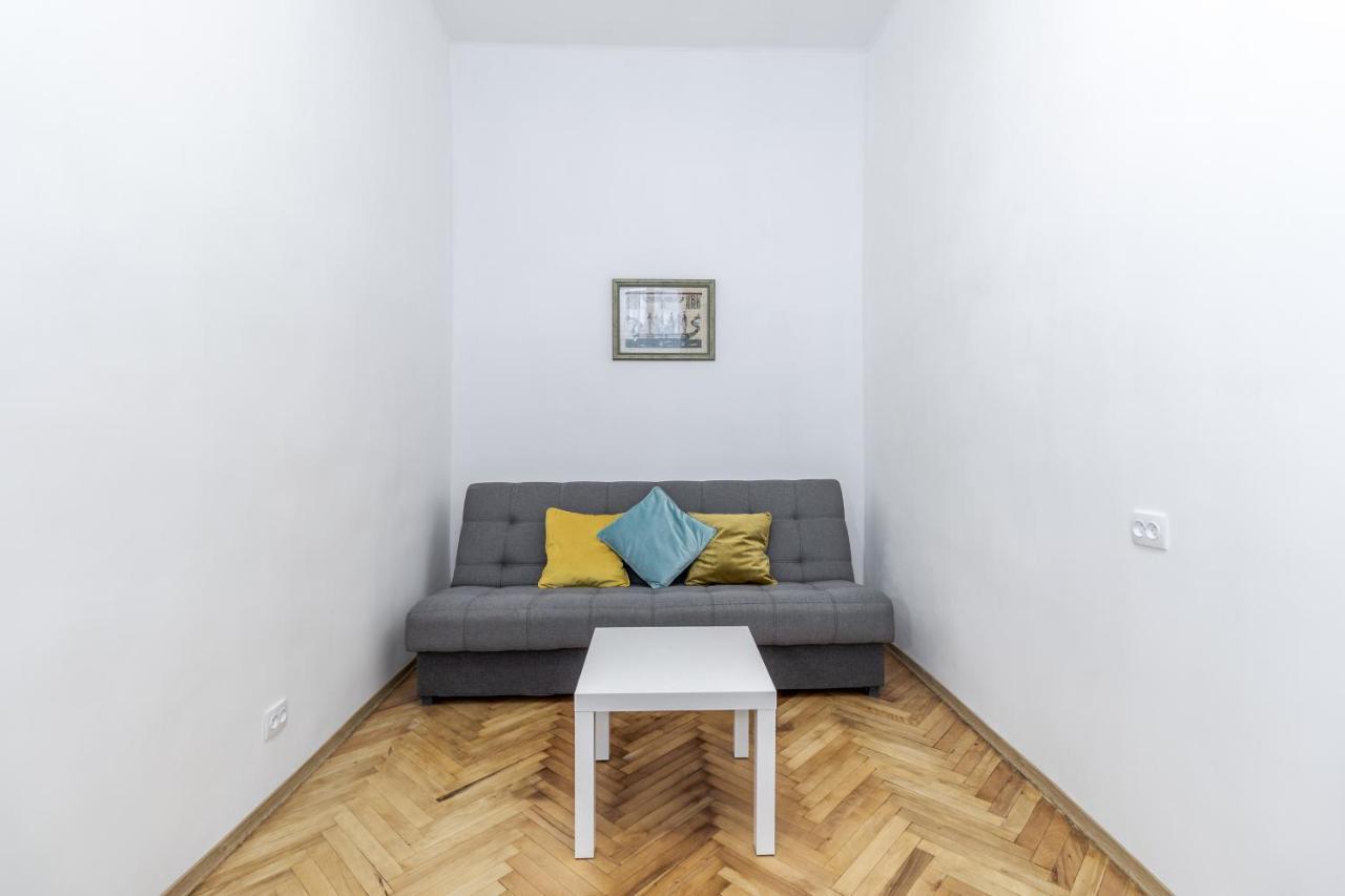 City Shalom Apartment リヴィウ エクステリア 写真