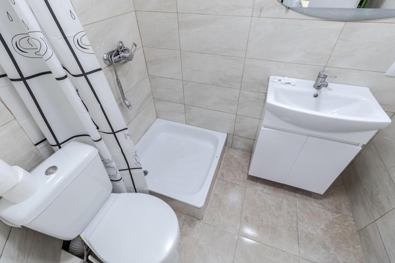 City Shalom Apartment リヴィウ エクステリア 写真